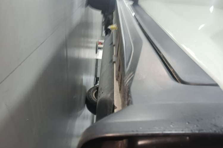 Used Nissan X-Trail 2021 2.0L CVT 2WD XL Premium Commemorative Edition Right Side Sill