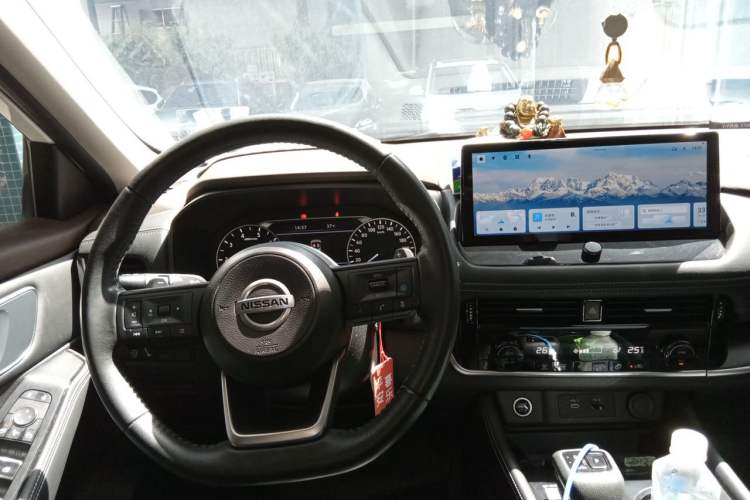 Used Nissan X-Trail 2021 VC-Turbo 300 CVT 2WD Luxury Edition Steering Wheel