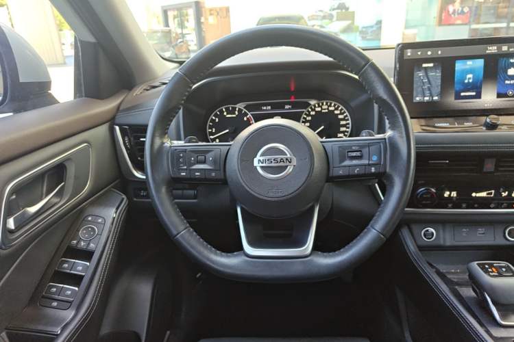 Used Nissan X-Trail 2021 VC-Turbo 300 CVT 2WD Luxury Edition Steering Wheel