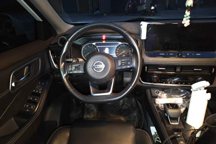 Used Nissan X-Trail 2021 VC-Turbo 300 CVT 2WD Luxury Edition Steering Wheel