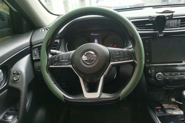 Used Nissan X-Trail 2021 2.0L CVT 2WD XL ITS SmartConnect Comfort Edition Steering Wheel