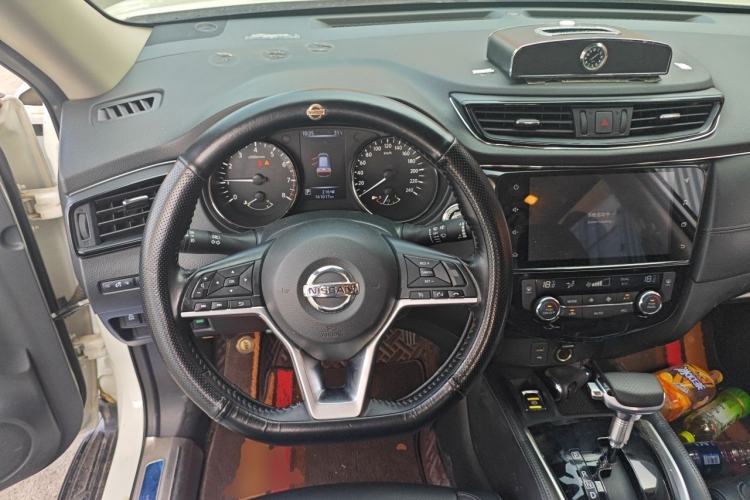 Used Nissan X-Trail 2021 2.0L CVT 2WD XL Premium SmartConnect Deluxe Edition Steering Wheel