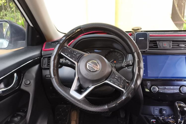 Used Nissan X-Trail 2021 2.0L CVT 2WD XL ITS SmartConnect Comfort Edition Steering Wheel