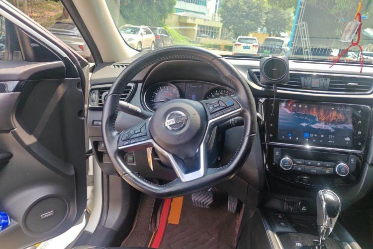Used Nissan X-Trail 2021 2.5L CVT 4WD XL ITS Luxury Navigation Edition Steering Wheel