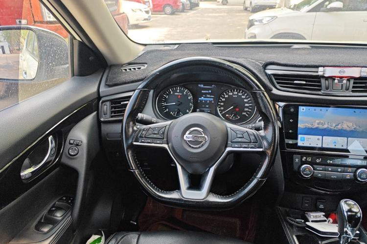 Used Nissan X-Trail 2021 2.0L CVT 2WD XL ITS SmartConnect Comfort Edition Steering Wheel