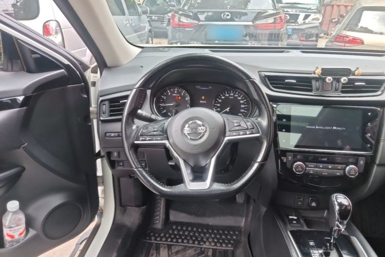 Used Nissan X-Trail 2021 2.0L CVT 2WD XL ITS SmartConnect Comfort Edition Steering Wheel