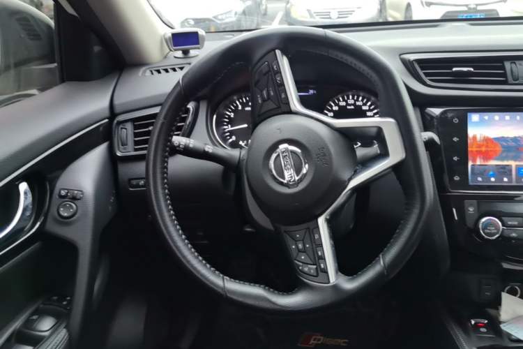 Used Nissan X-Trail 2021 2.0L CVT 2WD XL Premium Commemorative Edition Steering Wheel