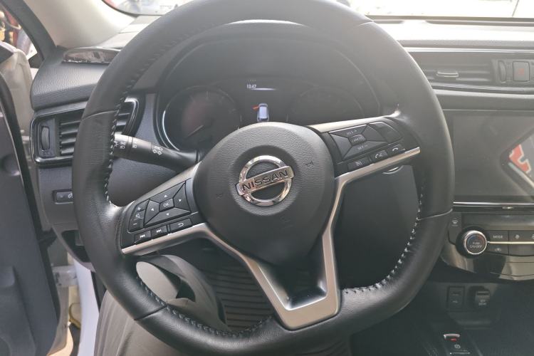 Used Nissan X-Trail 2021 2.0L CVT 2WD XL ITS SmartConnect Comfort Edition Steering Wheel
