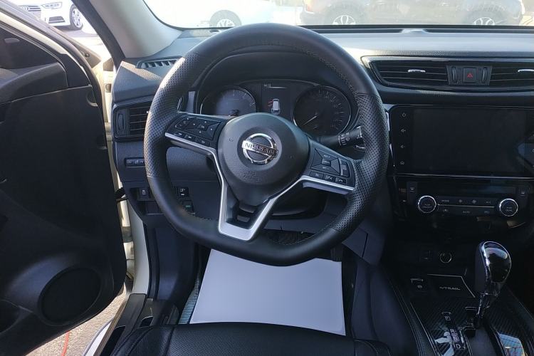 Used Nissan X-Trail 2021 2.0L CVT 2WD XL Premium Commemorative Edition Steering Wheel