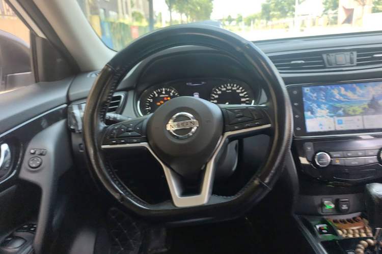 Used Nissan X-Trail 2021 2.0L CVT 2WD XL ITS SmartConnect Comfort Edition Steering Wheel
