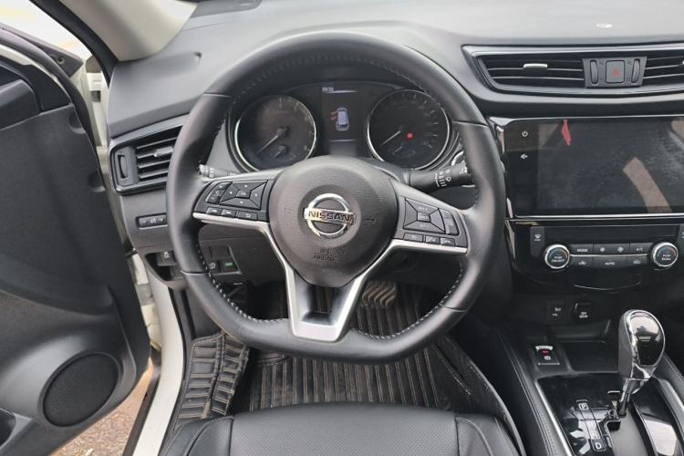 Used Nissan X-Trail 2021 2.0L CVT 2WD XL Premium Commemorative Edition Steering Wheel