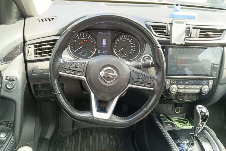 Used Nissan X-Trail 2021 2.0L CVT 2WD XL ITS SmartConnect Comfort Edition Steering Wheel
