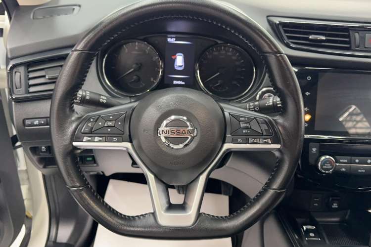 Used Nissan X-Trail 2021 2.0L CVT 2WD XL Premium Commemorative Edition Steering Wheel