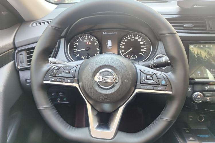 Used Nissan X-Trail 2021 2.5L CVT 4WD XL ITS Luxury Navigation Edition Steering Wheel