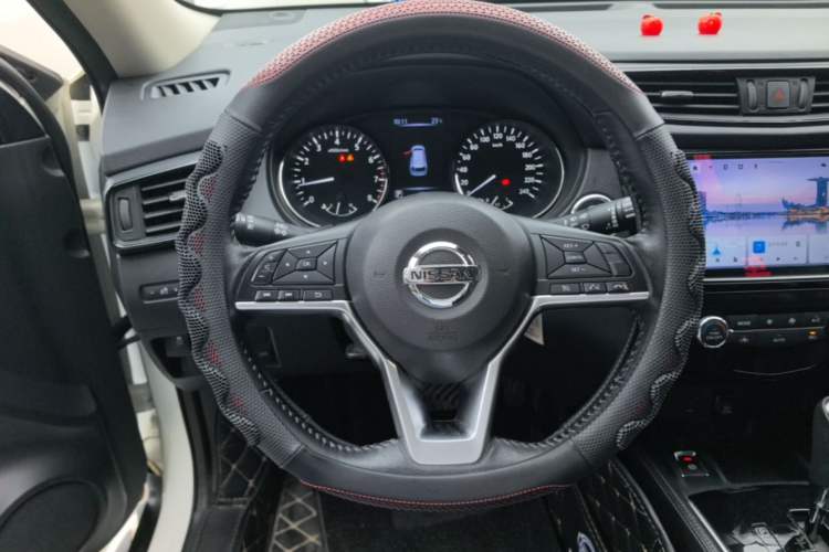 Used Nissan X-Trail 2021 2.0L CVT 2WD XL Premium Commemorative Edition Steering Wheel