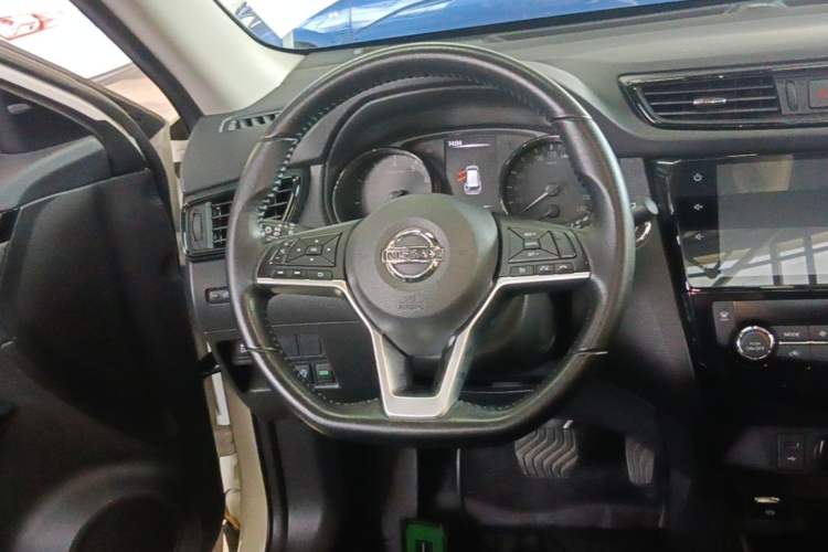 Used Nissan X-Trail 2021 2.0L CVT 2WD XL Premium Commemorative Edition Steering Wheel
