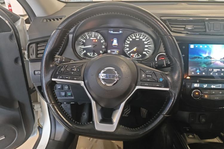Used Nissan X-Trail 2021 2.5L CVT 4WD XL ITS Luxury Navigation Edition Steering Wheel