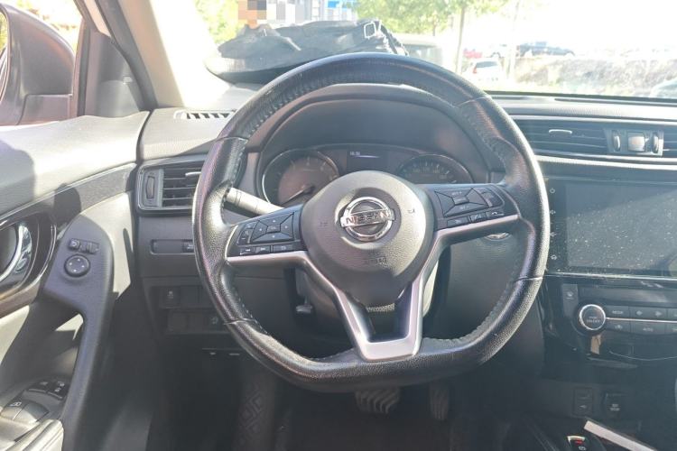 Used Nissan X-Trail 2021 2.0L CVT 2WD XL Premium SmartConnect Deluxe Edition Steering Wheel