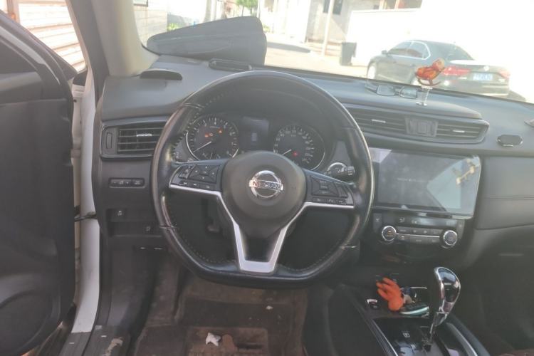 Used Nissan X-Trail 2021 2.0L CVT 2WD XL Premium SmartConnect Deluxe Edition Steering Wheel