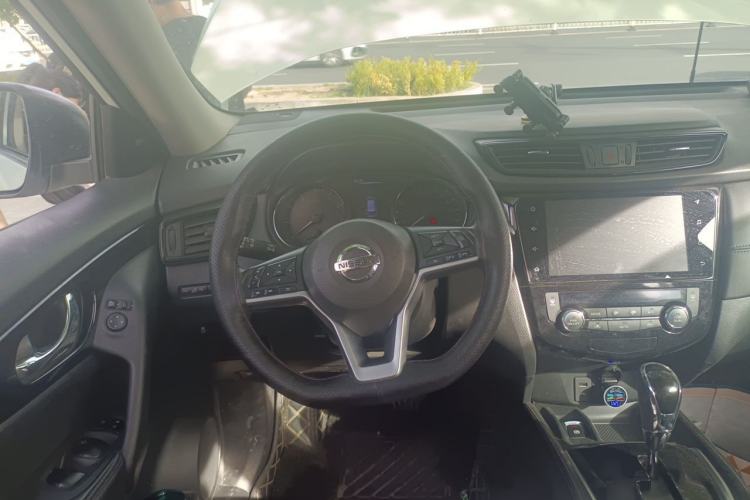 Used Nissan X-Trail 2021 2.0L CVT 2WD XL ITS SmartConnect Comfort Edition Steering Wheel