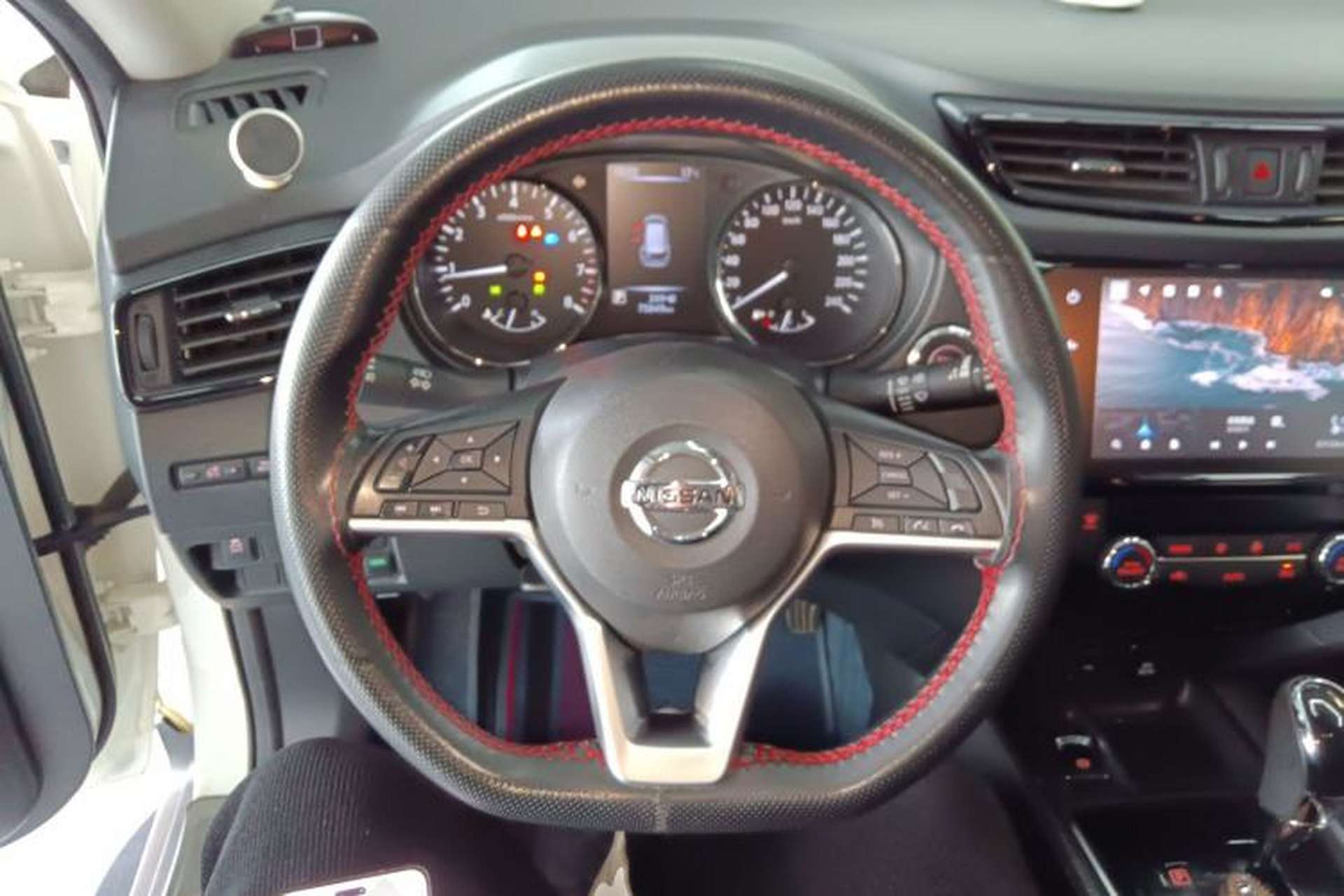 Used Nissan X-Trail 2021 2.0L CVT 2WD XL Premium Commemorative Edition Steering Wheel