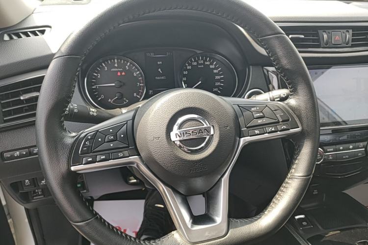 Used Nissan X-Trail 2021 2.0L CVT 2WD XL ITS SmartConnect Comfort Edition Steering Wheel