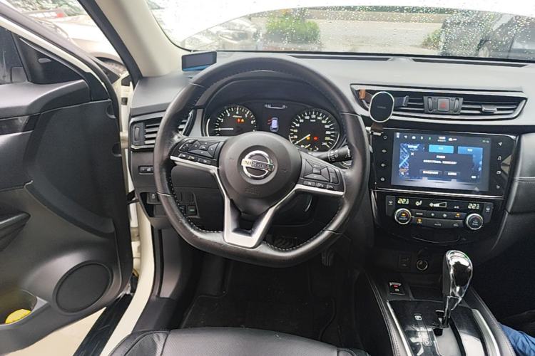 Used Nissan X-Trail 2021 2.0L CVT 2WD XL Premium Commemorative Edition Steering Wheel