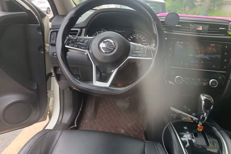 Used Nissan X-Trail 2021 2.0L CVT 2WD XL Premium Commemorative Edition Steering Wheel