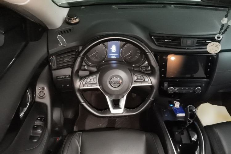 Used Nissan X-Trail 2021 2.5L CVT 4WD XL ITS Luxury Navigation Edition Steering Wheel