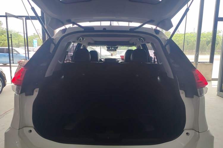 Used Nissan X-Trail 2021 2.0L CVT 2WD XL Premium SmartConnect Deluxe Edition Trunk