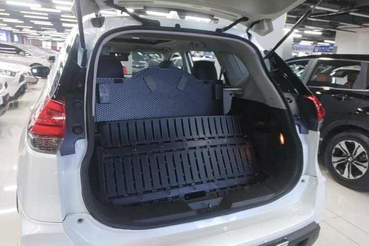 Used Nissan X-Trail 2021 2.0L CVT 2WD XL ITS Comfort Commemorative Edition Trunk