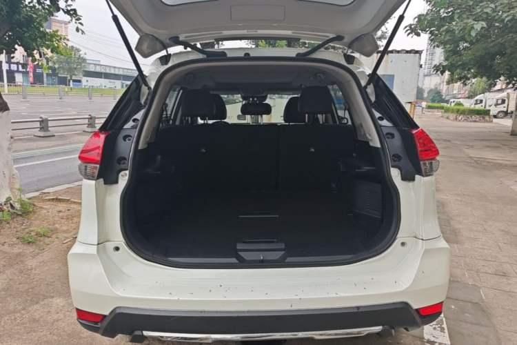 Used Nissan X-Trail 2021 2.0L CVT 2WD XL ITS SmartConnect Comfort Edition Trunk