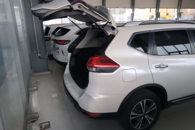 Used Nissan X-Trail 2021 2.5L CVT 4WD XL SmartConnect Leading Edition Trunk