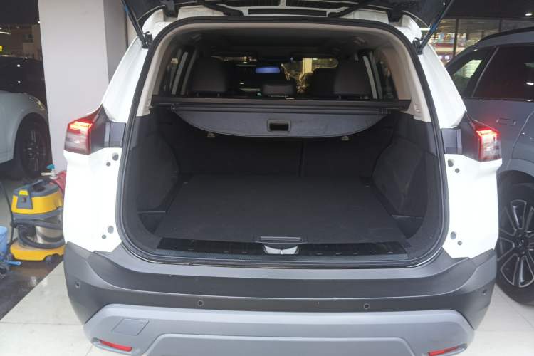 Used Nissan X-Trail 2021 VC-Turbo 300 CVT 2WD Luxury Edition Trunk