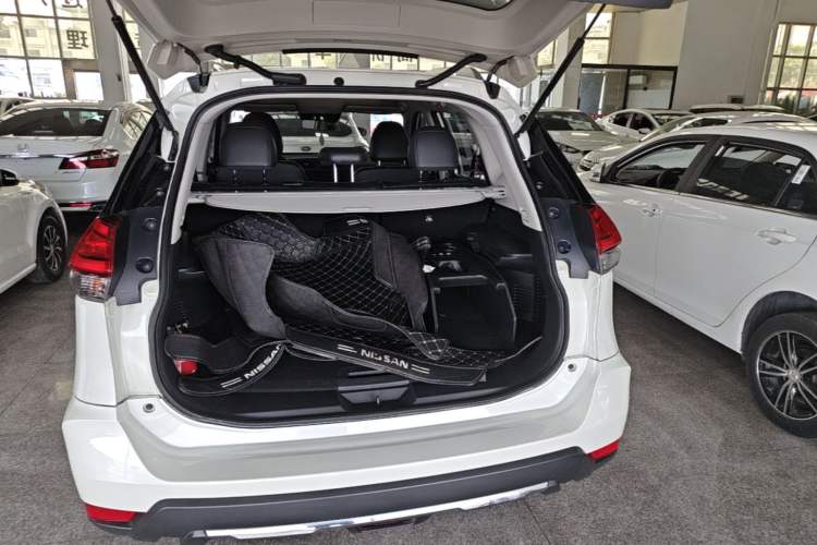 Used Nissan X-Trail 2021 2.0L CVT 2WD XL Premium SmartConnect Deluxe Edition Trunk