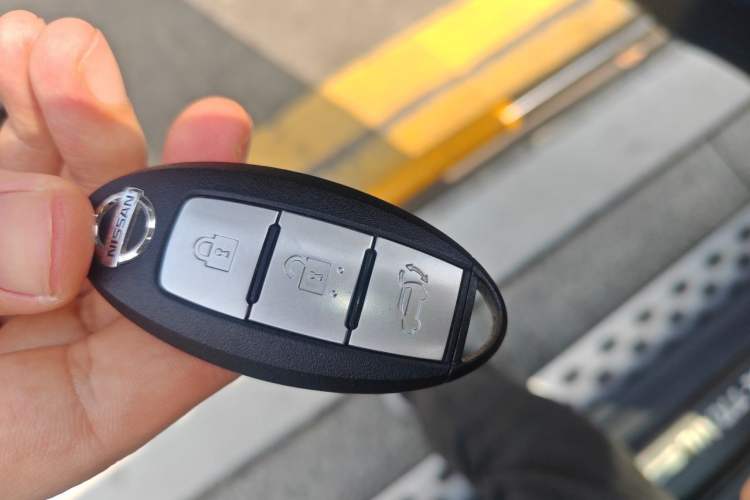 Used Nissan X-Trail 2021 2.5L CVT 4WD XL ITS Luxury Navigation Edition Vehicle Key