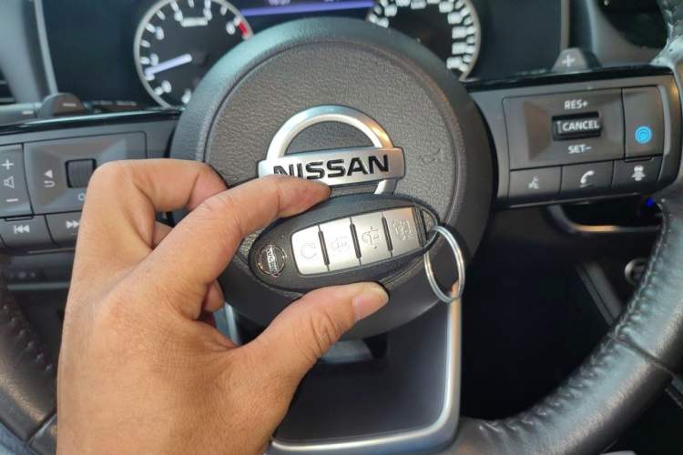 Used Nissan X-Trail 2021 VC-Turbo 300 CVT 4WD Luxury Edition 7-Seater Vehicle Key