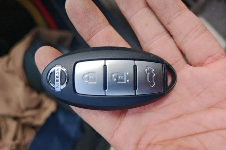 Used Nissan X-Trail 2021 2.5L CVT 4WD XL ITS Luxury Navigation Edition Vehicle Key