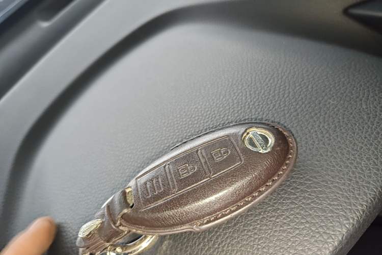 Used Nissan X-Trail 2021 2.0L CVT 2WD XL ITS SmartConnect Comfort Edition Vehicle Key