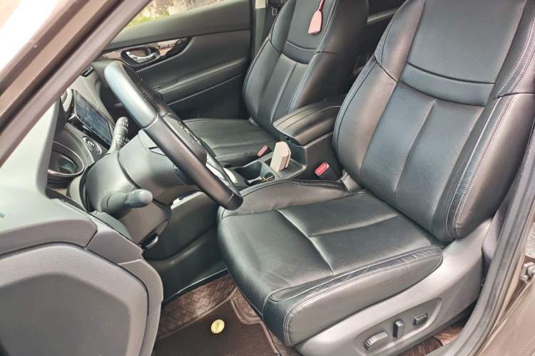Used Nissan X-Trail 2021 2.0L CVT 2WD XL Premium SmartConnect Deluxe Edition Left Front Seat
