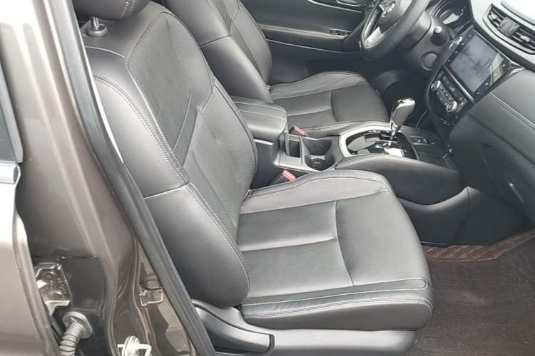 Used Nissan X-Trail 2021 2.0L CVT 2WD XL ITS SmartConnect Comfort Edition Right Front Seat