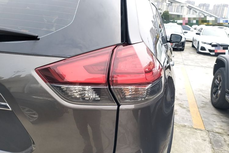Used Nissan X-Trail 2021 2.0L CVT 2WD XL ITS SmartConnect Comfort Edition Right Rear Taillight