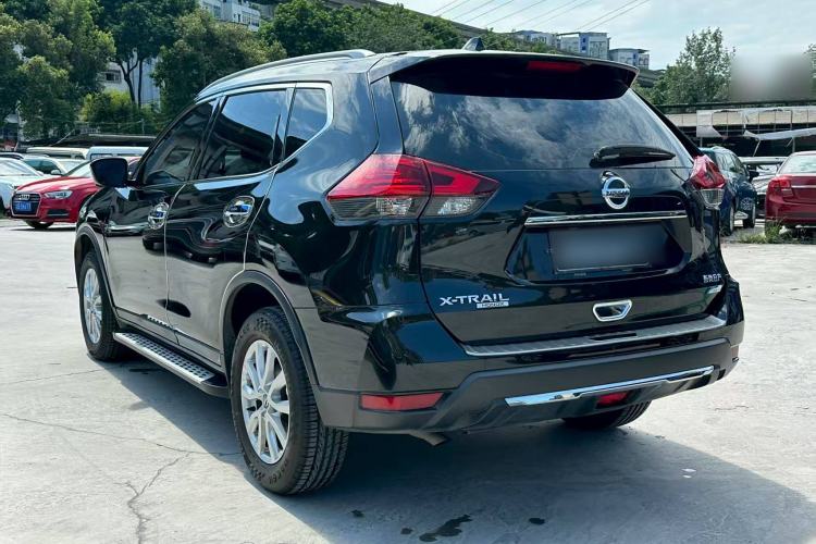 Used Nissan X-Trail 2022 Revised Version 2.0L Two-Wheel Drive Smart Connect Premium Edition Exterior 2