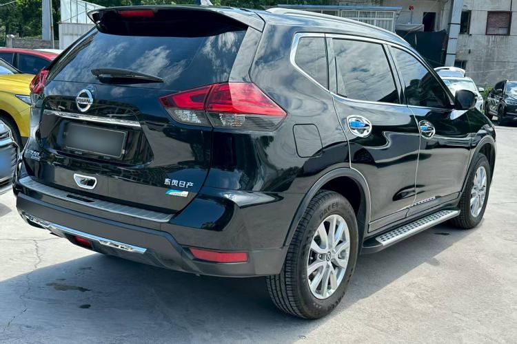 Used Nissan X-Trail 2022 Revised Version 2.0L Two-Wheel Drive Smart Connect Premium Edition Exterior 3