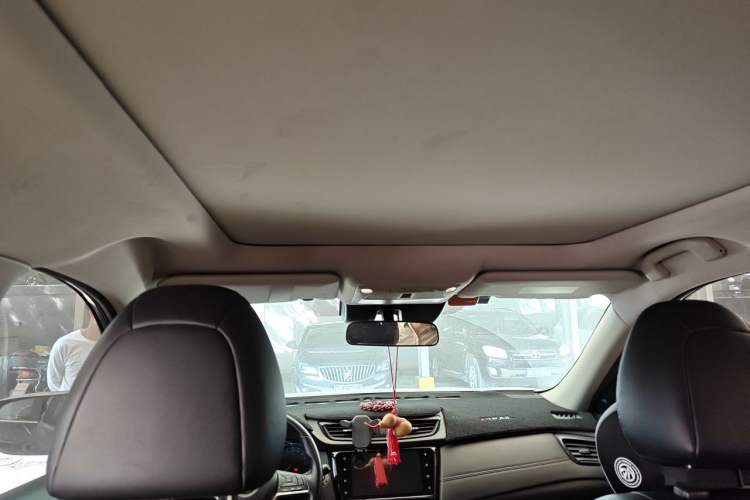 Used Nissan X-Trail 2022 2.0L Two-Wheel Drive Smart Connect Premium Edition Headliner