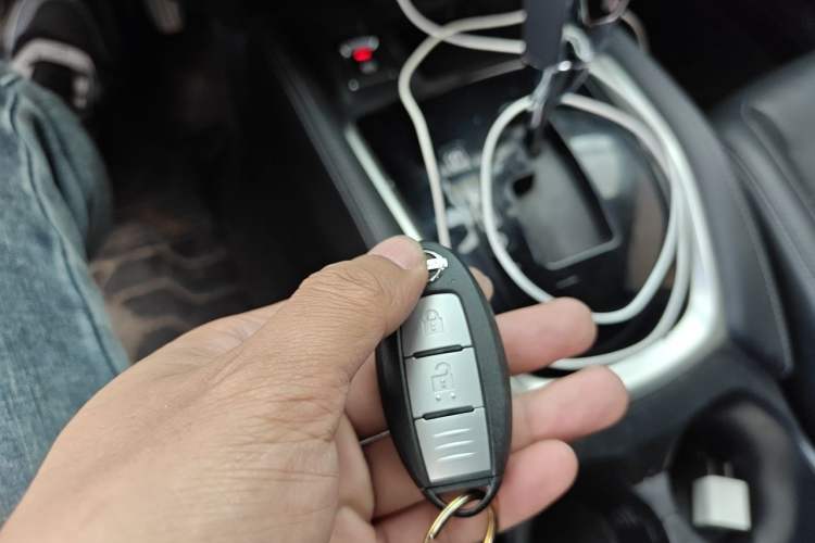 Used Nissan X-Trail 2022 2.0L Two-Wheel Drive Smart Connect Premium Edition Interior 1
