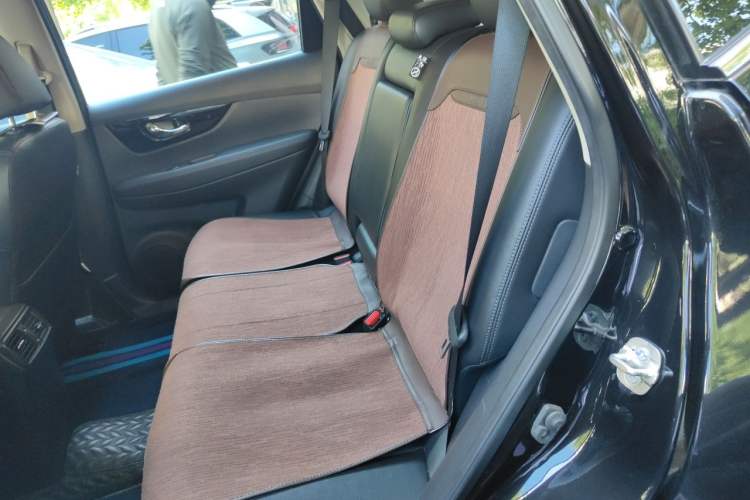 Used Nissan X-Trail 2022 2.0L Two-Wheel Drive Smart Connect Premium Edition Left Rear Seat