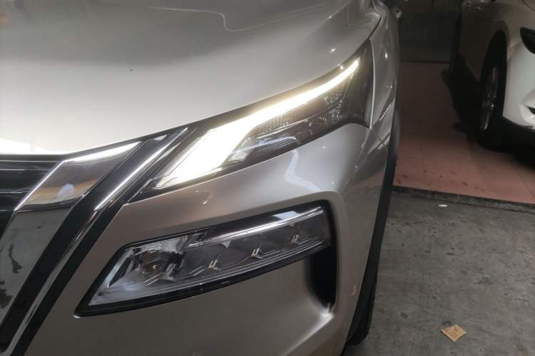 Used Nissan X-Trail 2022 VC-Turbo 300 CVT 2WD Star & Moon Limited Edition Left Front Headlight