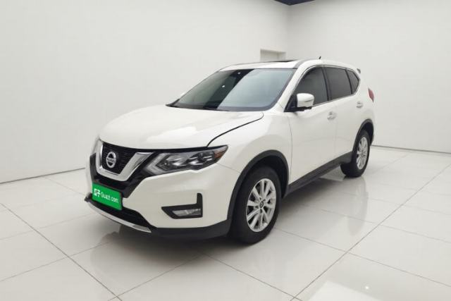 Ojetý Nissan X-Trail 2022 2.0L Two-Wheel Drive Smart Connect Premium Edition