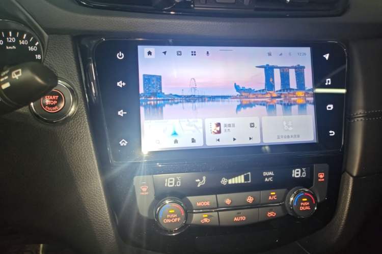 Used Nissan X-Trail 2022 Revised Version 2.0L Two-Wheel Drive Smart Connect Premium Edition Audio And AC Panel
